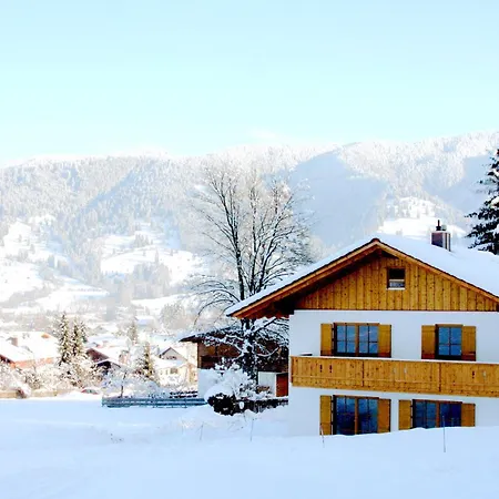 Haus Schwaenli Mit Kachelofen Und Sauna *