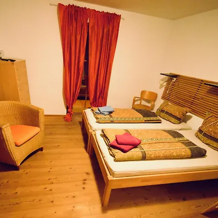 Haus Schwaenli Mit Kachelofen Und Sauna Holiday home