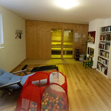 Haus Schwaenli Mit Kachelofen Und Sauna Holiday home