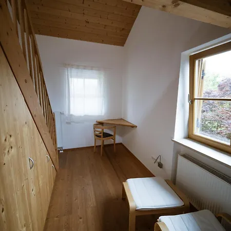 Haus Schwaenli Mit Kachelofen Und Sauna Oberammergau