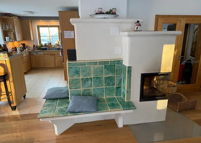 Haus Schwaenli Mit Kachelofen Und Sauna Feriehus *