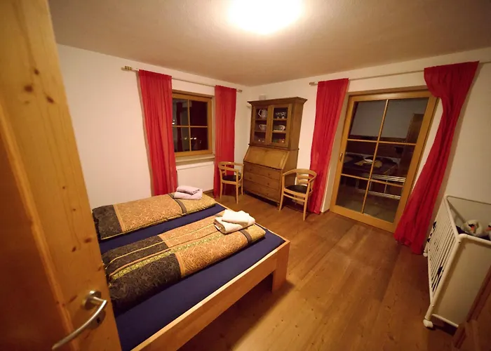 Haus Schwaenli Mit Kachelofen Und Sauna Feriehus Oberammergau