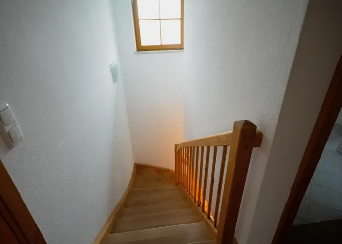 Haus Schwaenli Mit Kachelofen Und Sauna Feriehus *