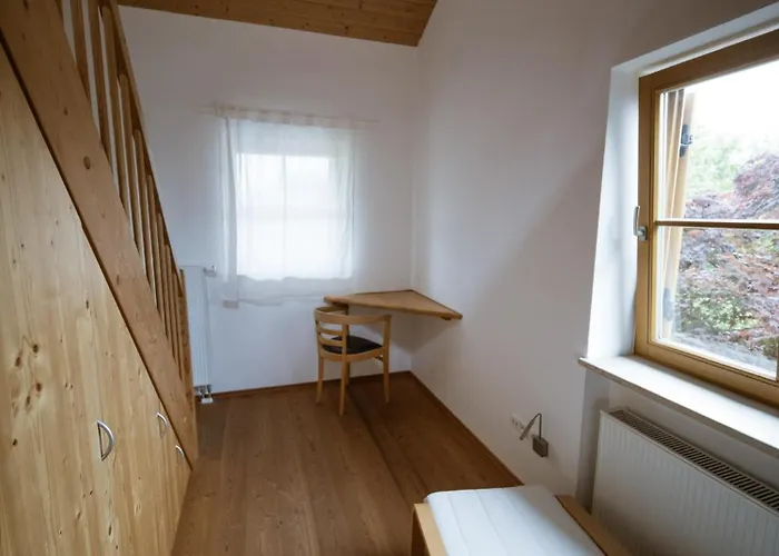 Haus Schwaenli Mit Kachelofen Und Sauna Oberammergau